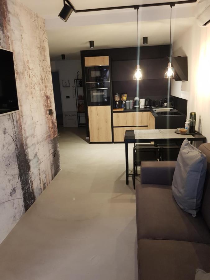 Apartman Vip, With Free Garage Parking Пула Экстерьер фото