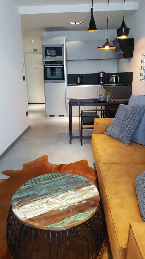 Apartman Vip, With Free Garage Parking Пула Экстерьер фото