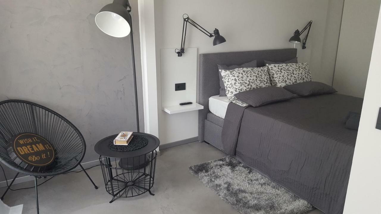Apartman Vip, With Free Garage Parking Пула Экстерьер фото