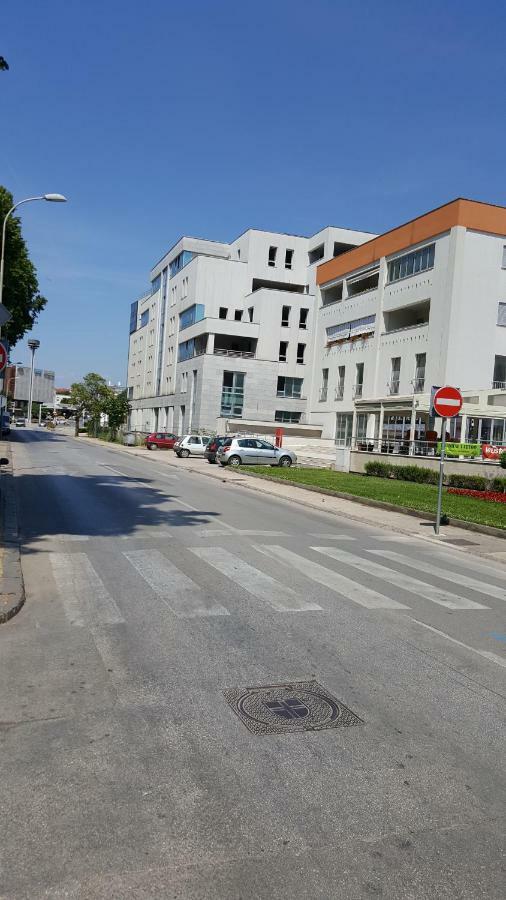 Apartman Vip, With Free Garage Parking Пула Экстерьер фото