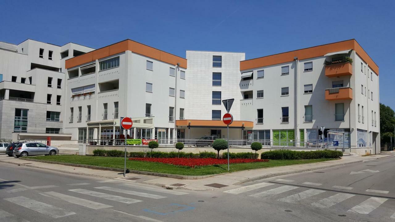 Apartman Vip, With Free Garage Parking Пула Экстерьер фото