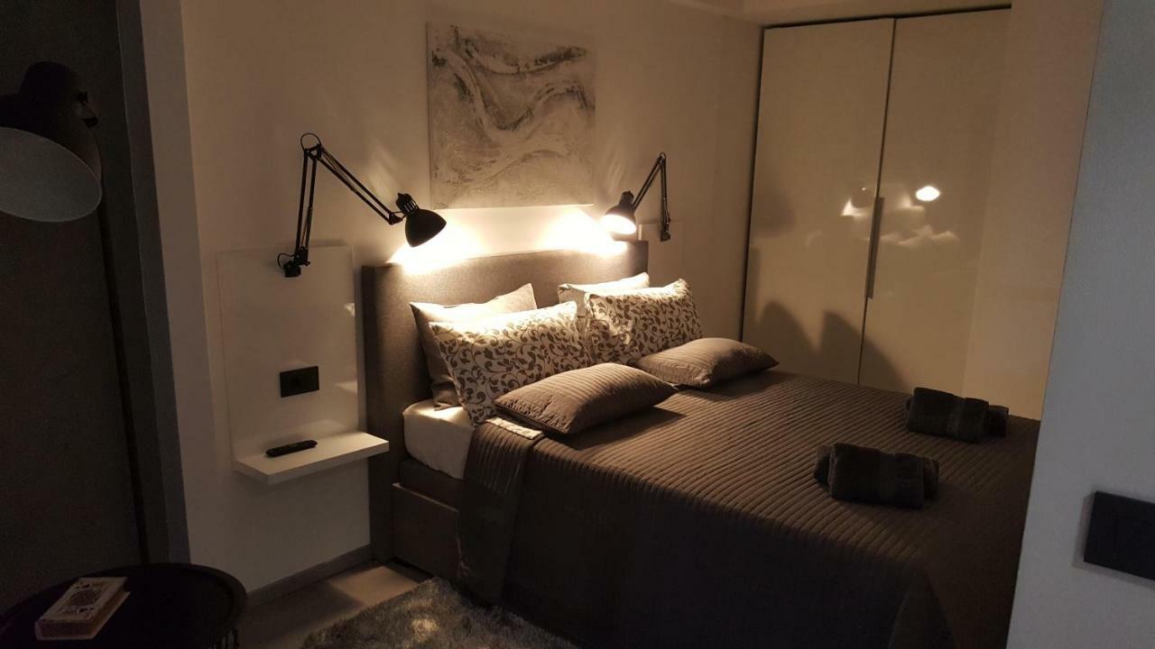 Apartman Vip, With Free Garage Parking Пула Экстерьер фото