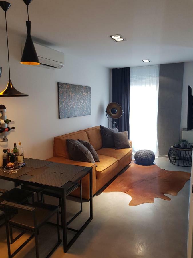 Apartman Vip, With Free Garage Parking Пула Экстерьер фото