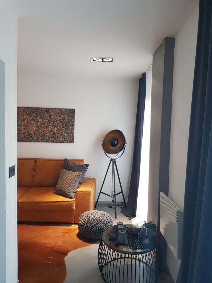 Apartman Vip, With Free Garage Parking Пула Экстерьер фото