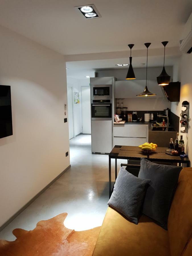 Apartman Vip, With Free Garage Parking Пула Экстерьер фото
